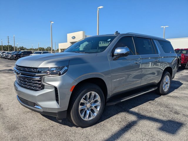 Used 2024 Chevrolet Suburban Premier image 8