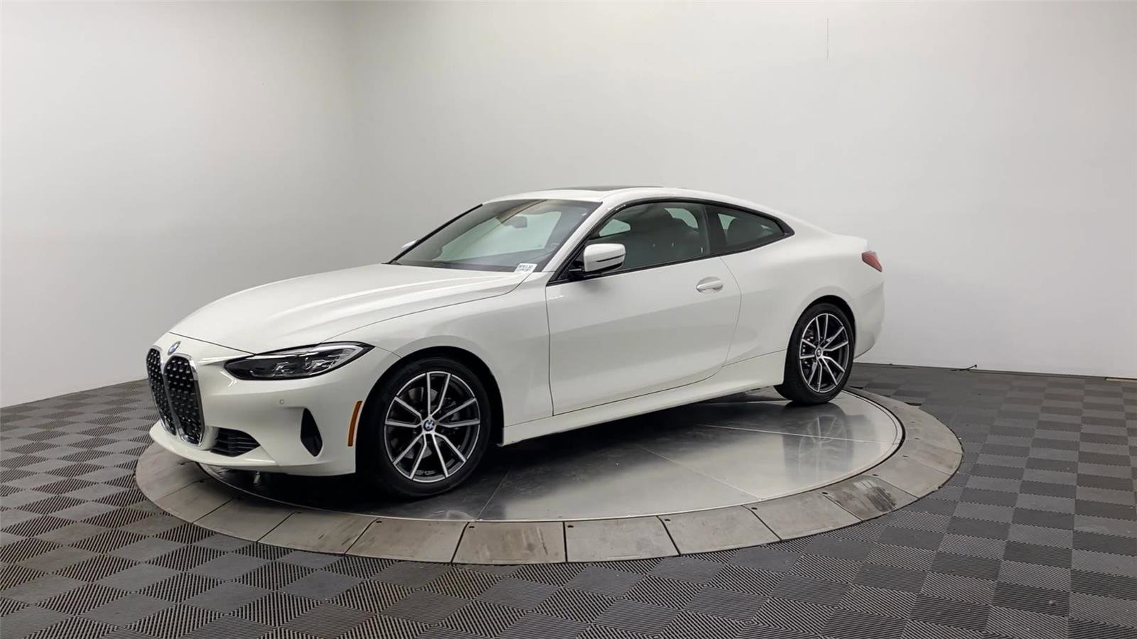 Used 2021 BMW 430i Coupe w/ Convenience Package (ZC2) image 3