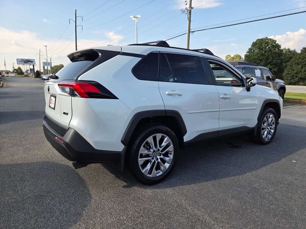 Used 2025 Toyota RAV4 XLE Premium FWD image 15