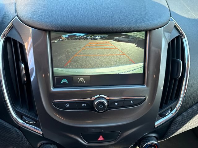 Used 2017 Chevrolet Cruze LT w/ Convenience Package FWD image 20