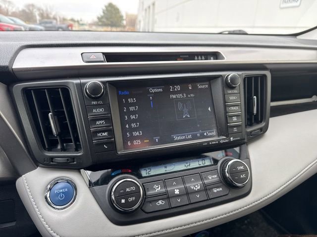 Used 2018 Toyota RAV4 Limited image 23