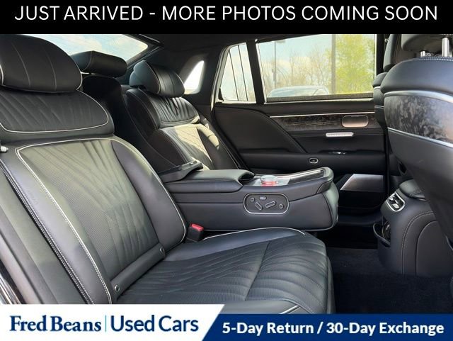 Used 2023 Genesis G90 3.5T AWD/4WD image 16