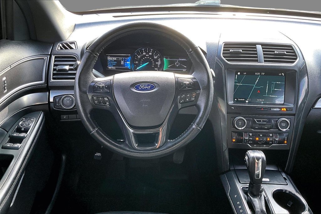 Used 2018 Ford Explorer XLT w/ Equipment Group 202A AWD/4WD image 2