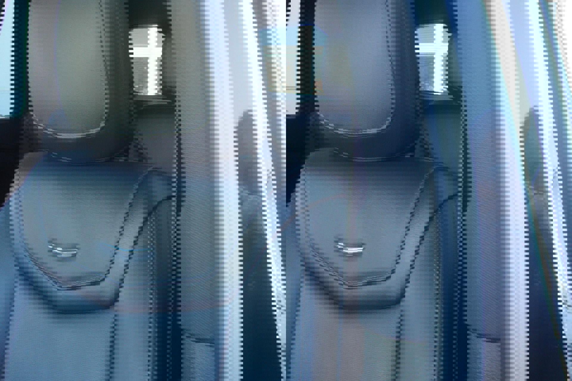 Used 2023 Cadillac XT6 Premium Luxury w/ Technology Package image 10