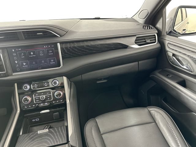 Used 2023 GMC Yukon Denali w/ Advanced Technology Package AWD/4WD image 29