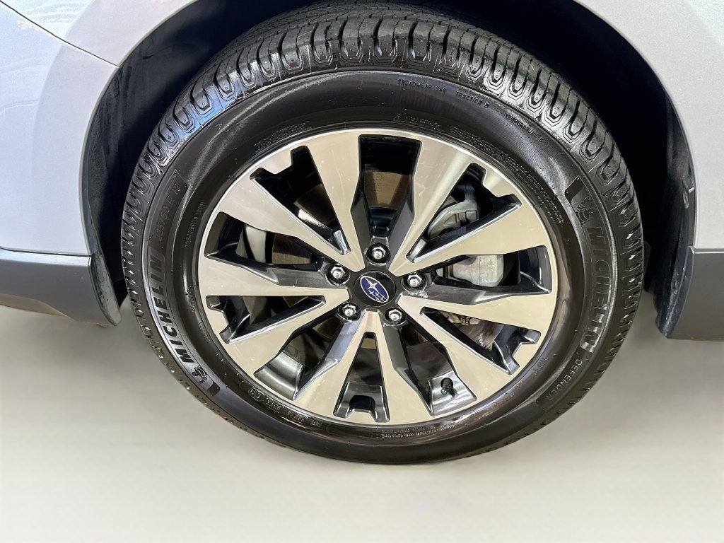 Used 2016 Subaru Outback 2.5i Limited AWD/4WD image 41