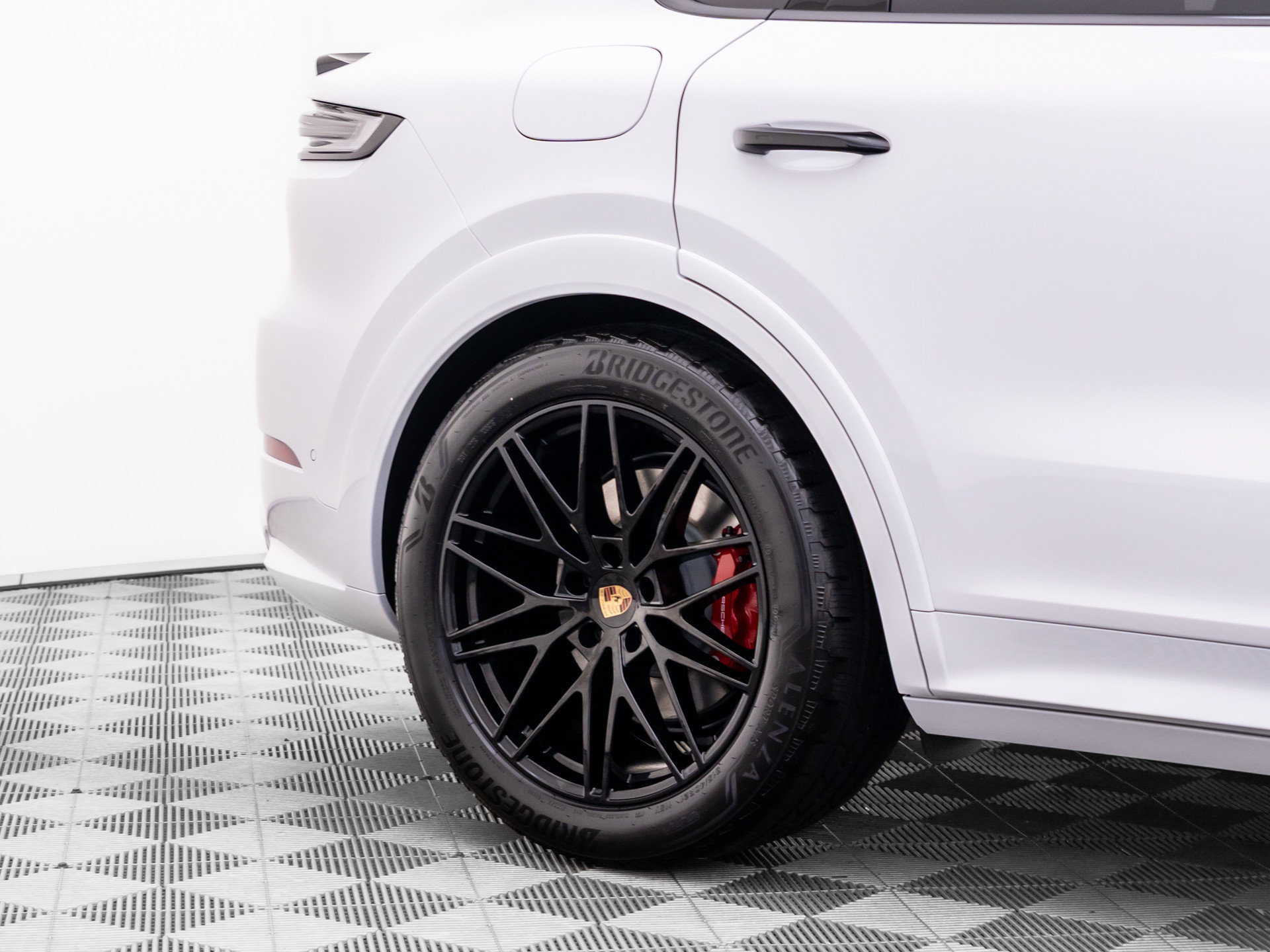 New 2026 Porsche Cayenne GTS AWD/4WD image 35