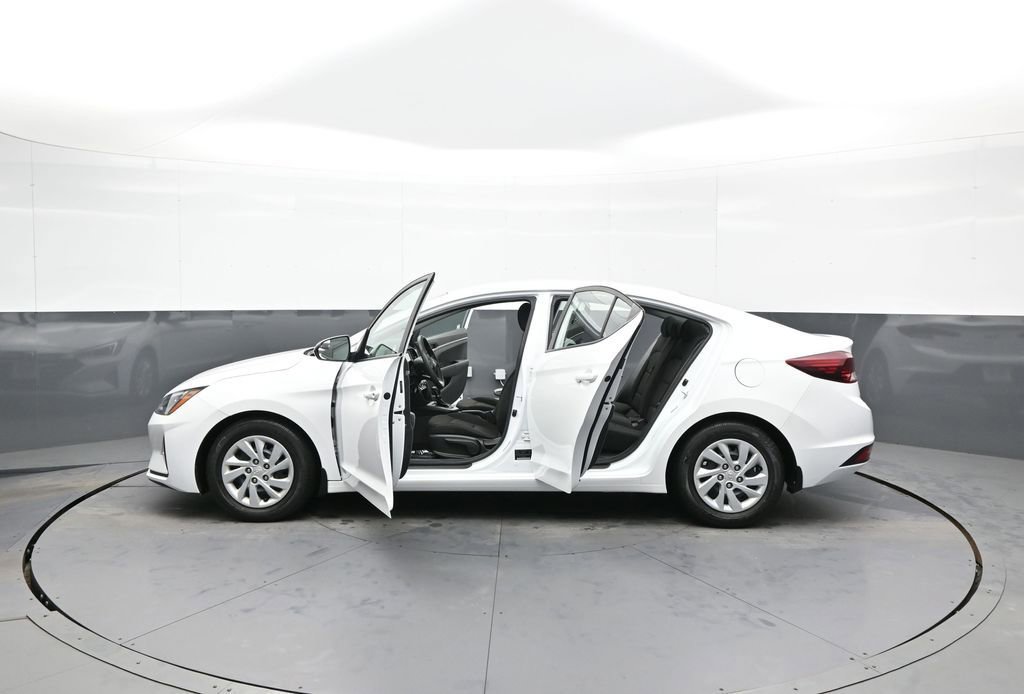 Used 2020 Hyundai Elantra SE w/ Cargo Package (C1) image 42