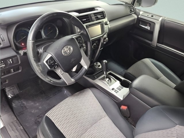 Used 2016 Toyota 4Runner SR5 AWD/4WD image 24