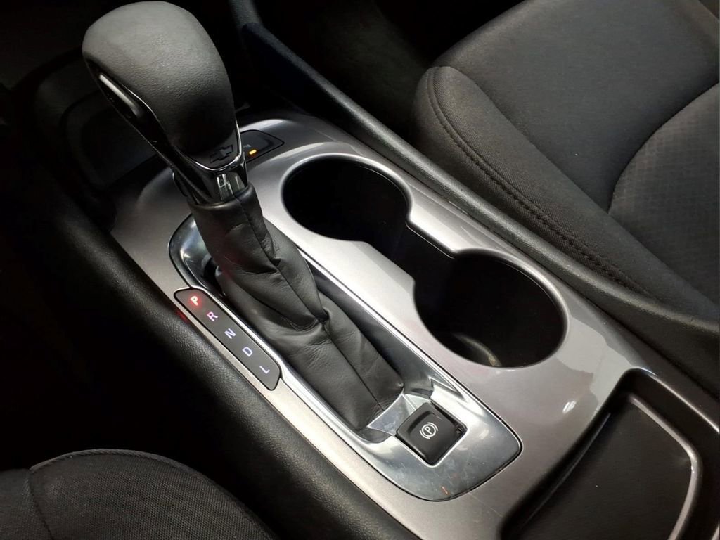 Used 2024 Chevrolet Malibu LS FWD image 13