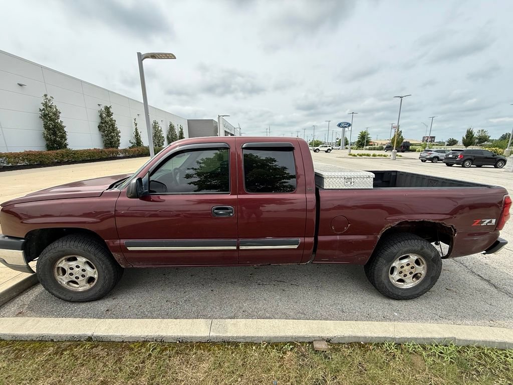 Used 2003 Chevrolet Silverado 1500 LS w/ Off-Road Package AWD/4WD image 7