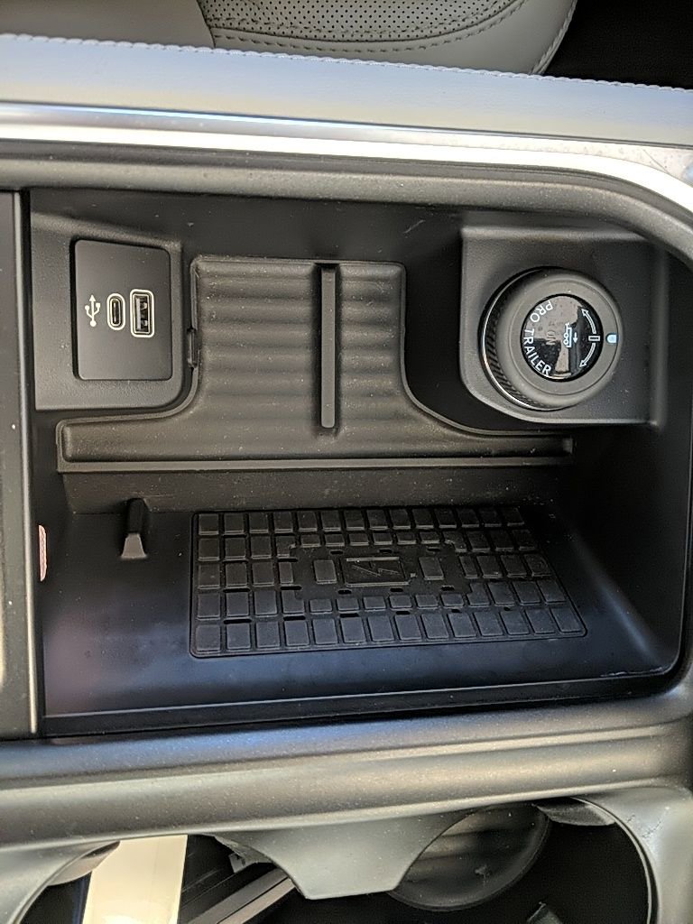 Used 2025 Ford Expedition Platinum image 26