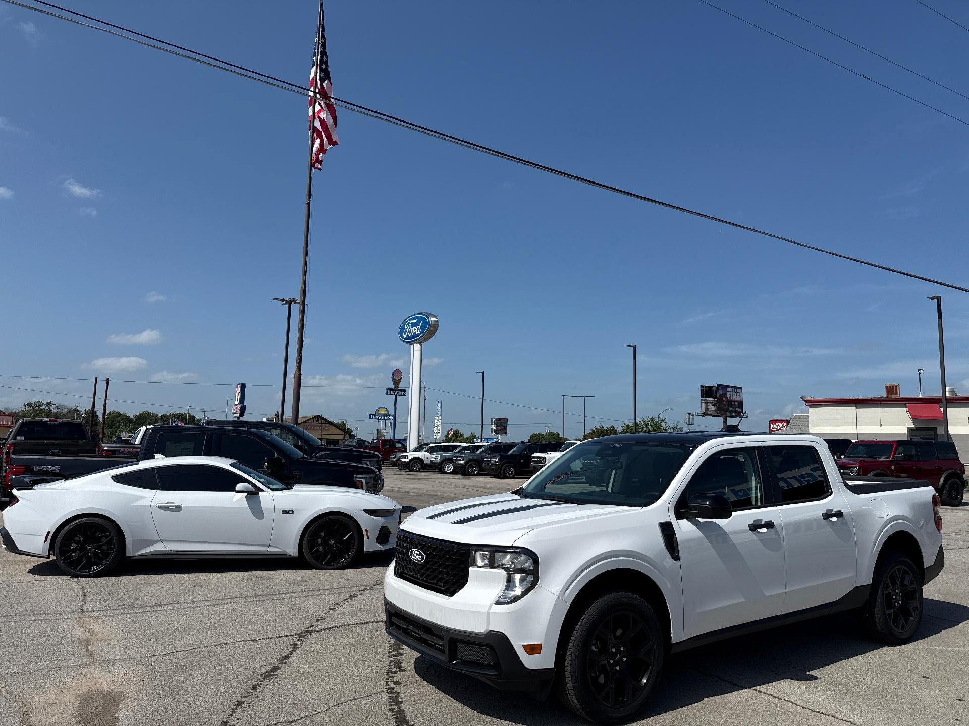 New 2026 Ford Maverick XLT w/ XLT Luxury Package AWD/4WD image 6