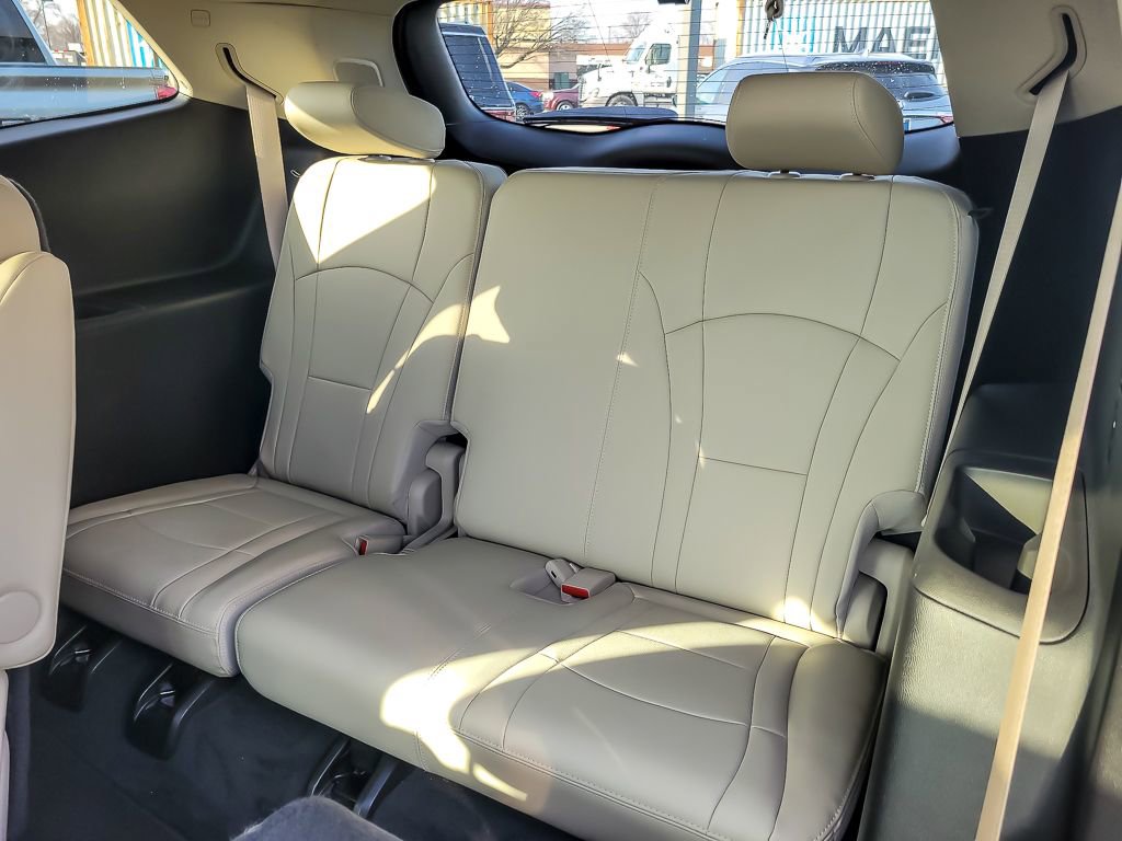 Used 2021 Buick Enclave Essence w/ Sport Touring Edition image 10