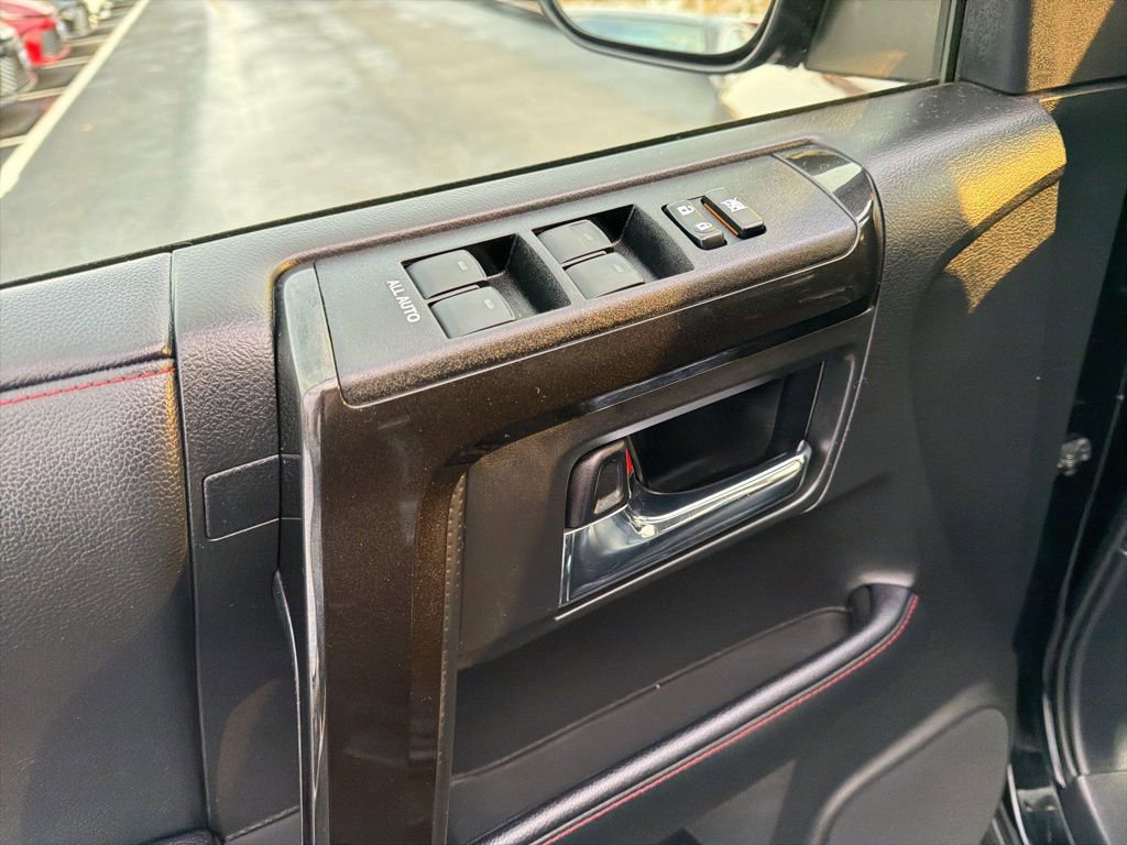 Used 2021 Toyota 4Runner Venture w/ Moonroof Package AWD/4WD image 22