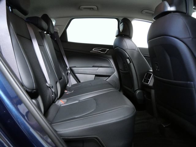 Used 2025 Kia Sportage EX AWD/4WD image 11