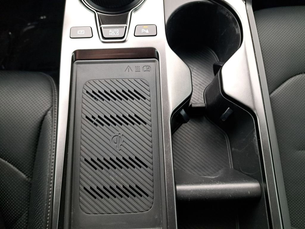 Used 2022 Kia EV6 Wind image 25