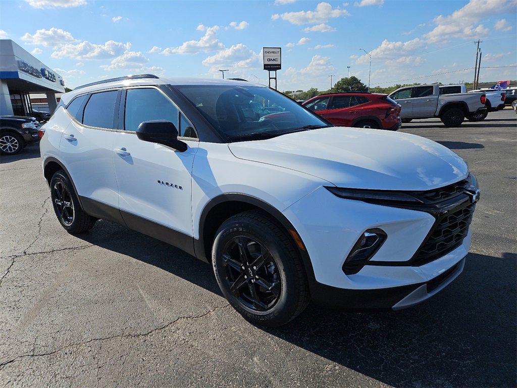 New 2025 Chevrolet Blazer LT w/ Convenience Package image 9