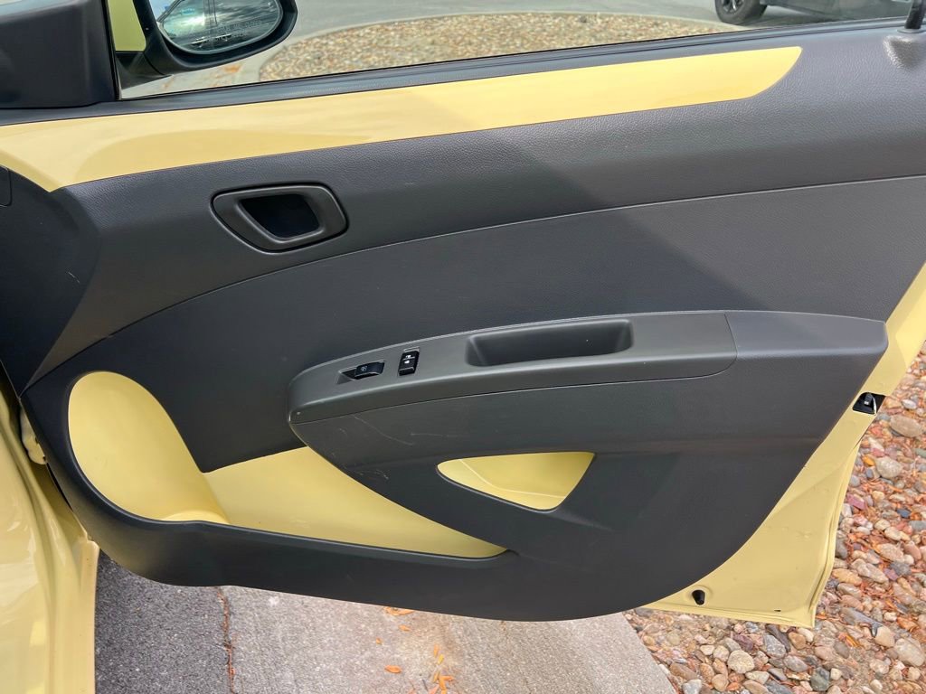 Used 2014 Chevrolet Spark LT image 21