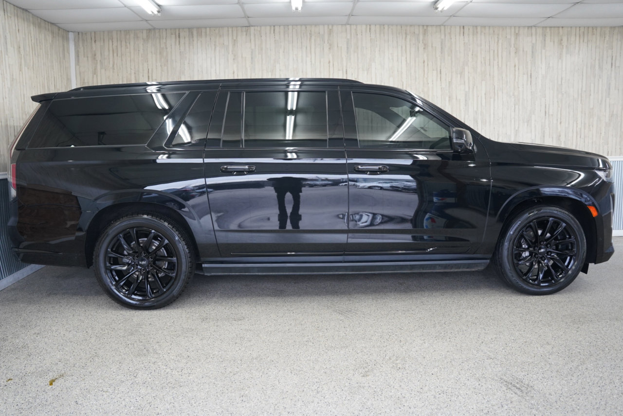 Used 2021 Cadillac Escalade ESV Sport w/ Driver Assist Tech Package image 6