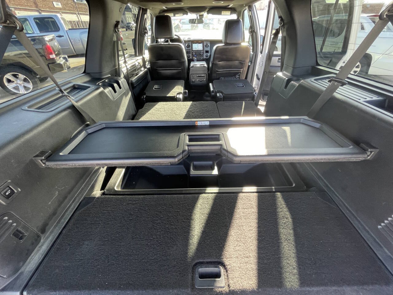 Used 2017 Ford Expedition EL Platinum AWD/4WD image 30