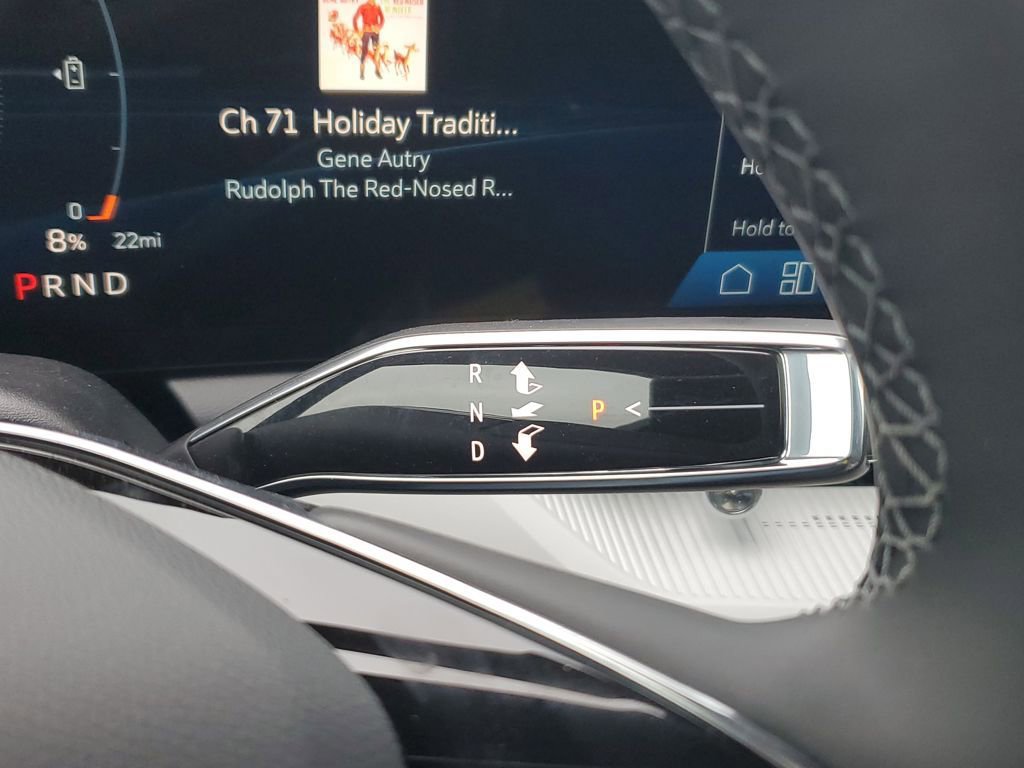 New 2026 Cadillac Optiq Luxury 1 image 16