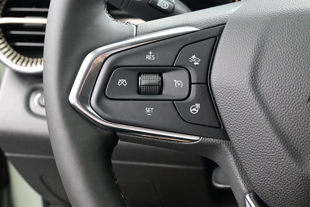 New 2026 Chevrolet Trax ACTIV FWD image 24