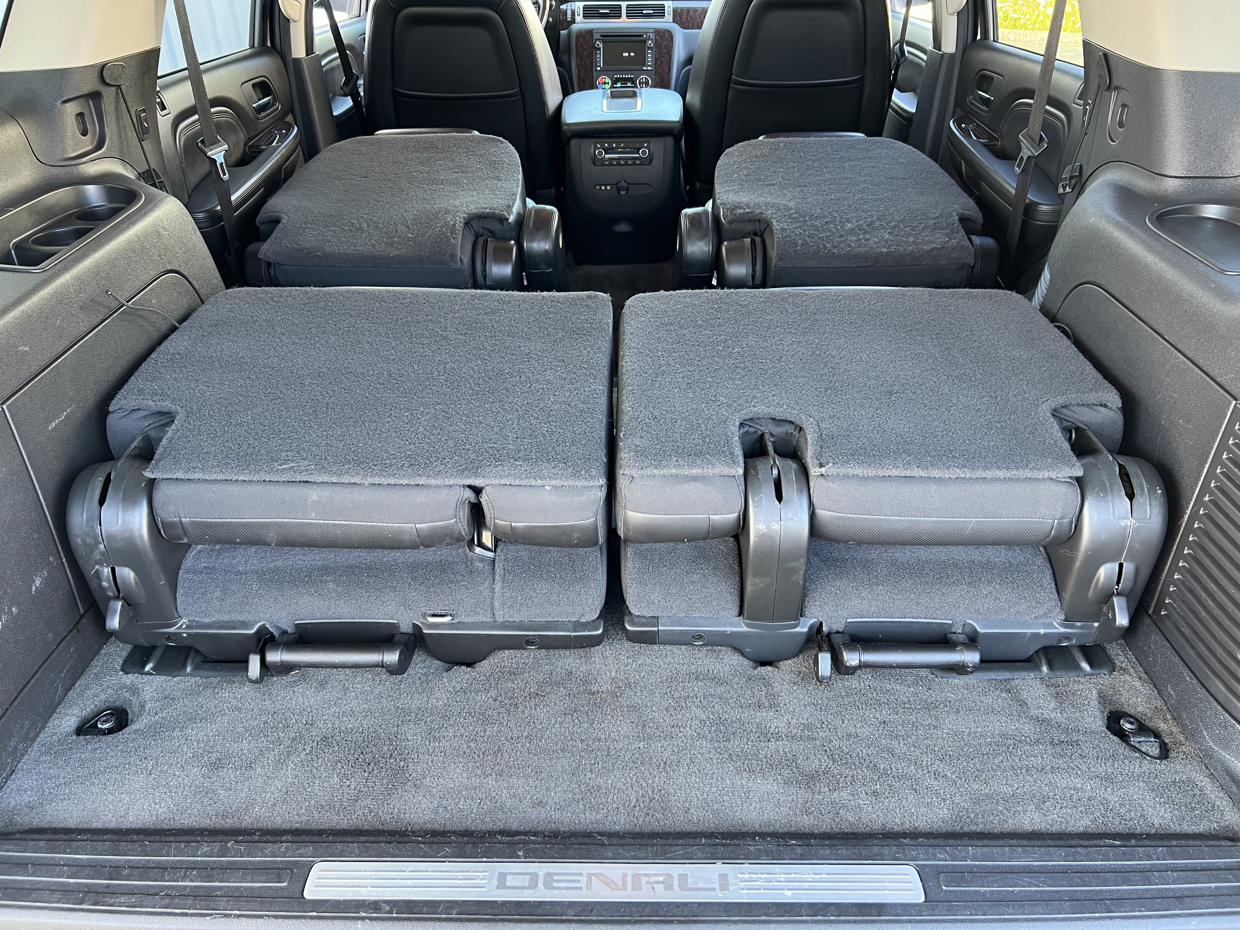 Used 2010 GMC Yukon Denali AWD/4WD image 20