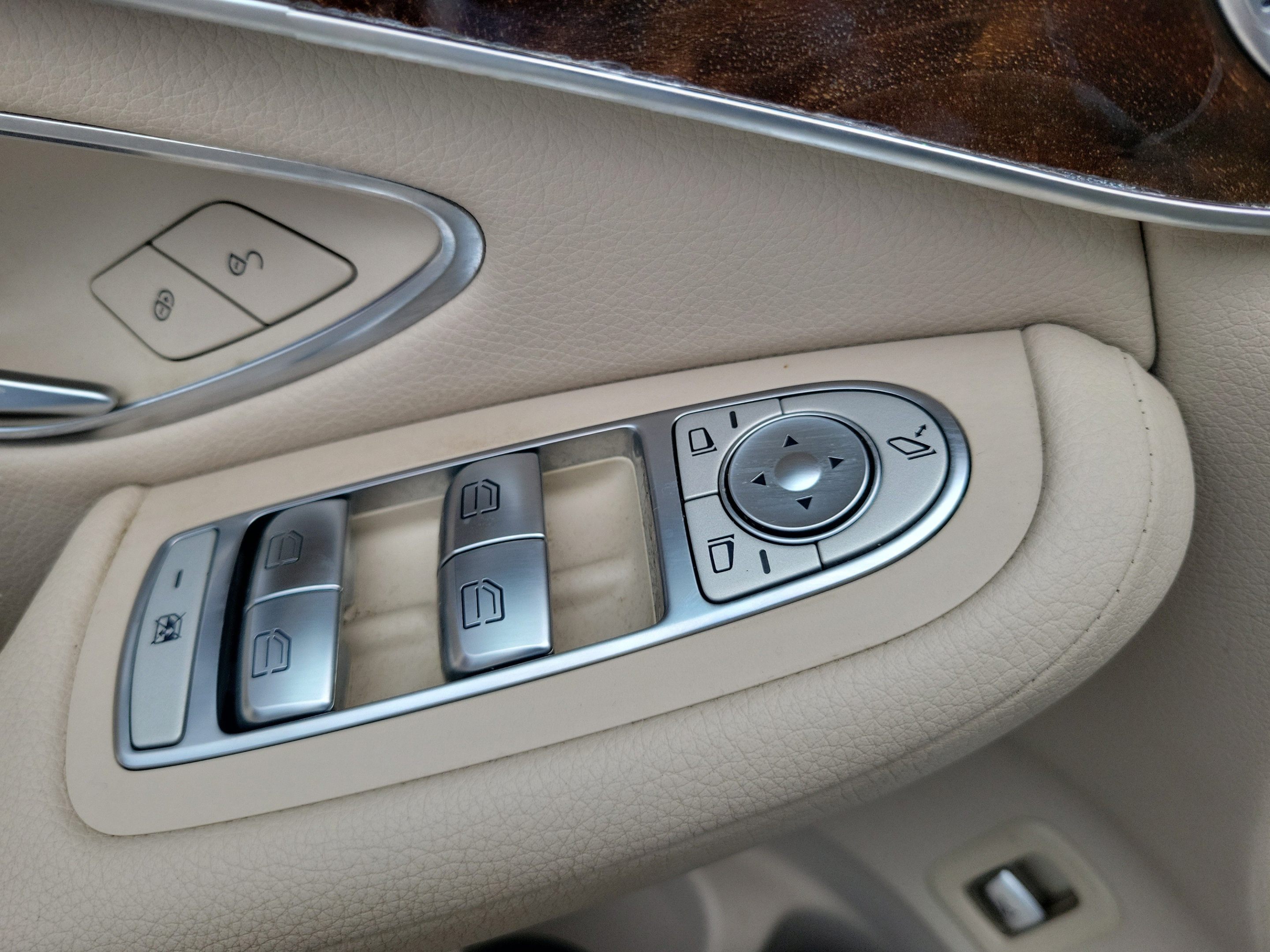 Used 2016 Mercedes-Benz GLC 300 4MATIC image 13