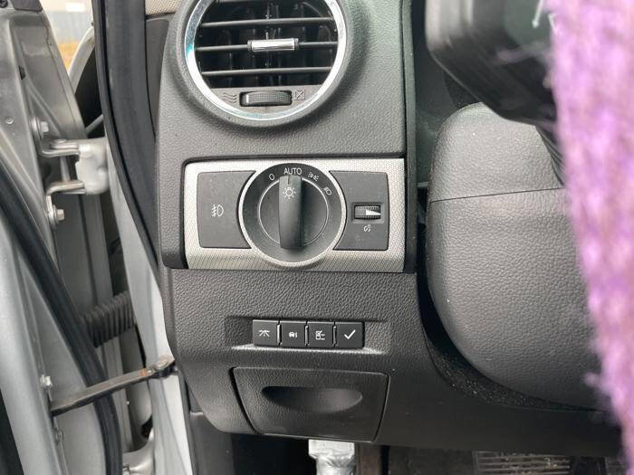 Used 2012 Chevrolet Captiva Sport LT w/ Convenience Package FWD image 34