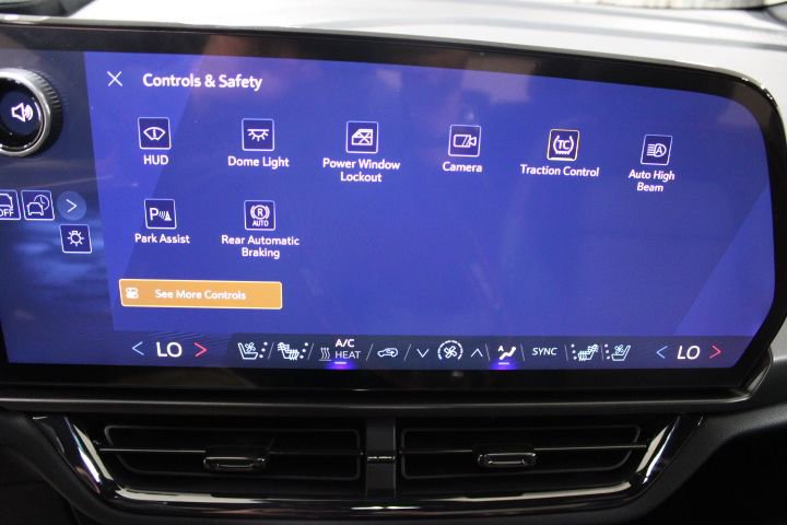 New 2026 Chevrolet Equinox EV RS image 43