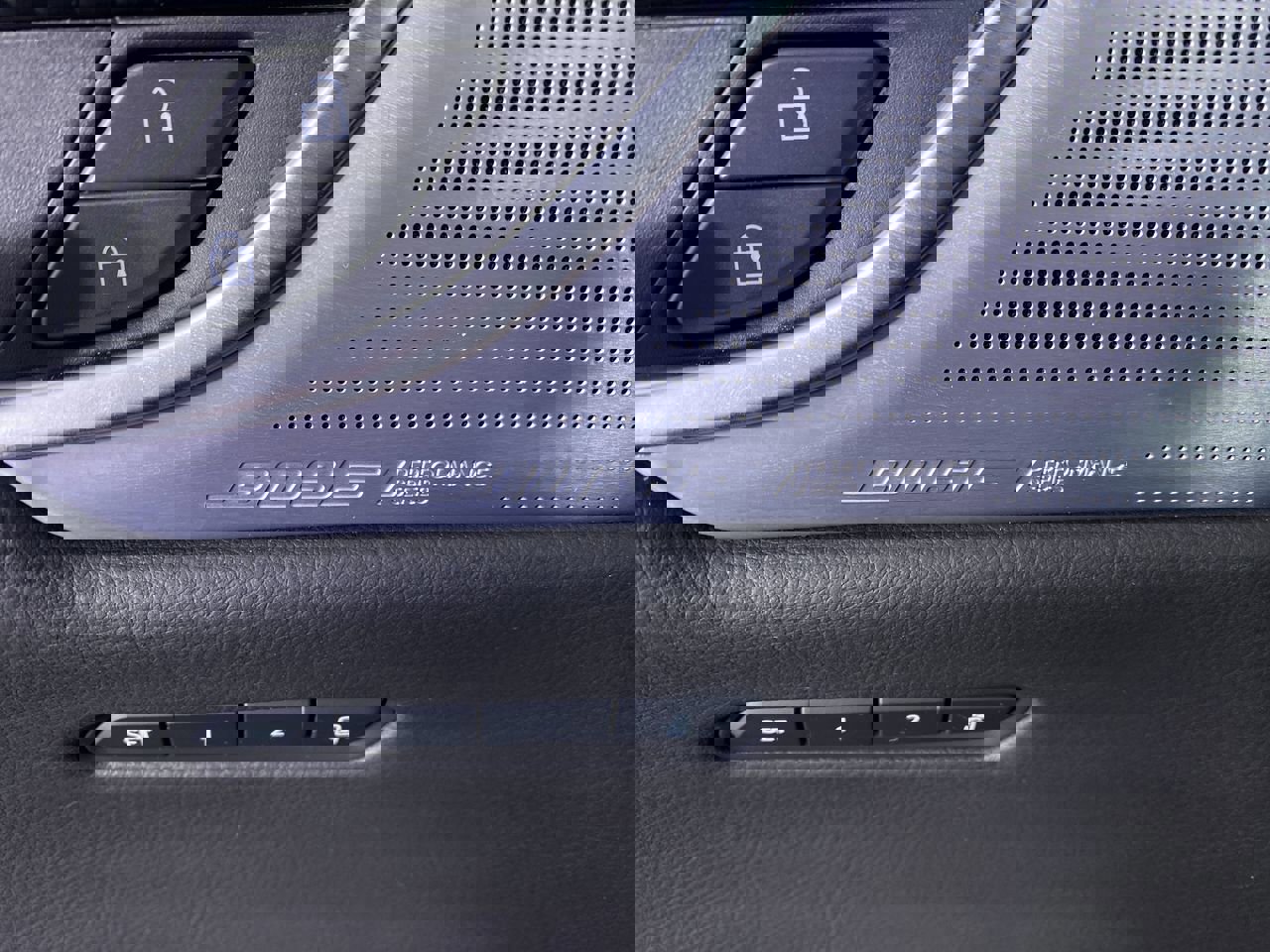 New 2025 Cadillac XT6 Sport w/ Technology Package image 13