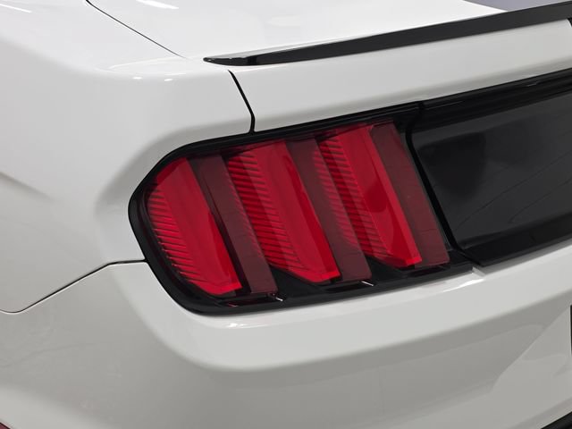 Used 2016 Ford Mustang Shelby GT350 w/ Technology Package RWD image 31