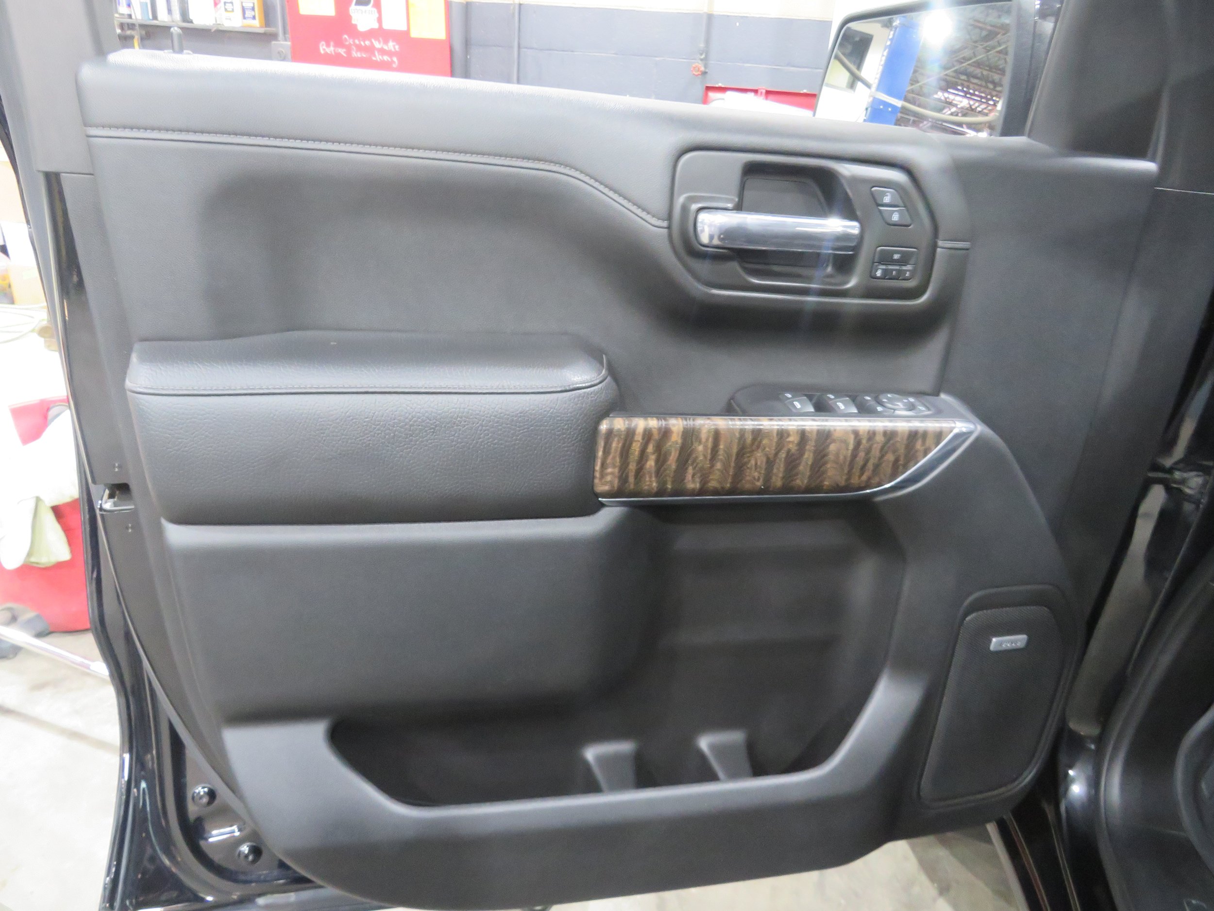 Used 2019 GMC Sierra 1500 Denali AWD/4WD image 16
