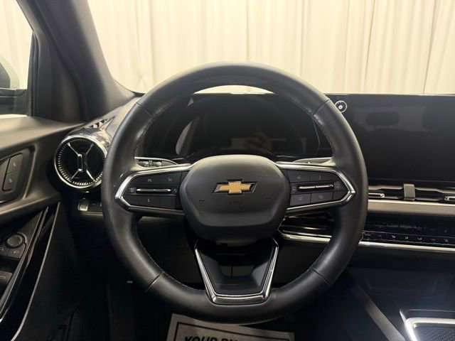 Used 2025 Chevrolet Equinox LT w/ Convenience Package II image 13