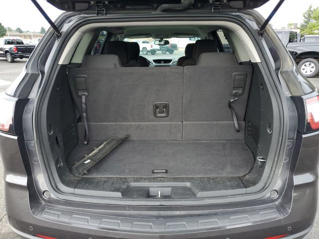 Used 2017 Chevrolet Traverse LT w/ Style and Technology Package FWD image 28