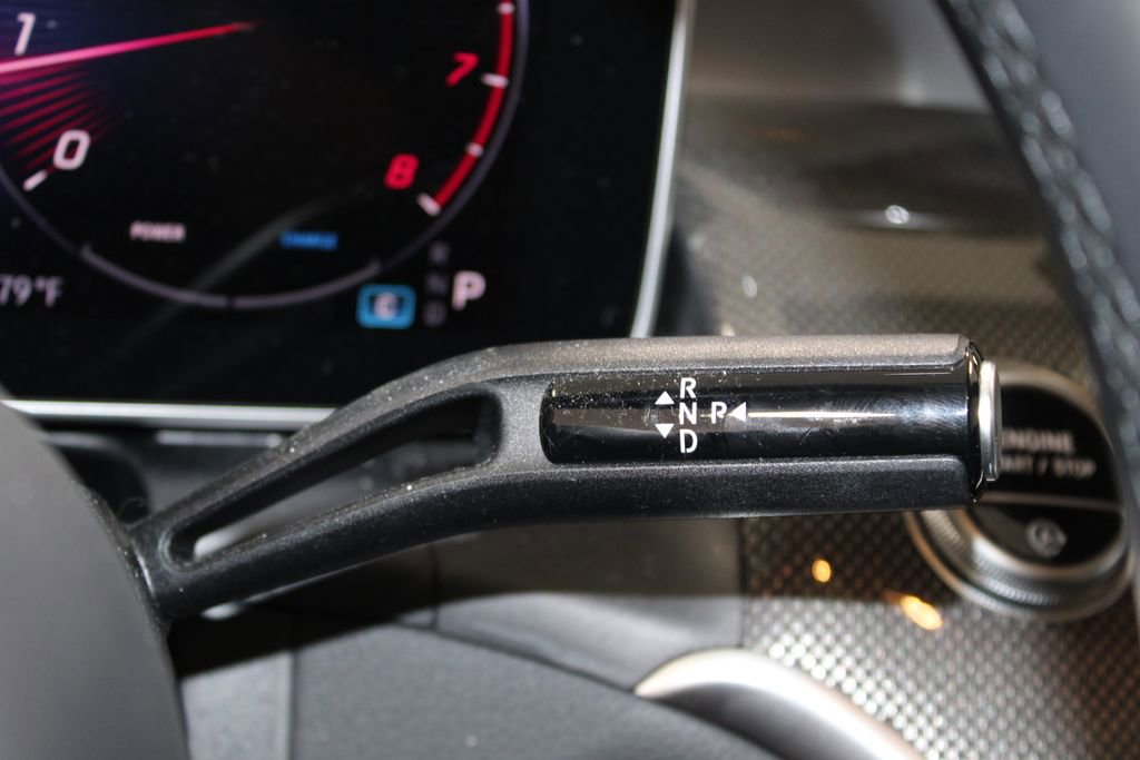 Used 2024 Mercedes-Benz GLC 300 4MATIC image 24