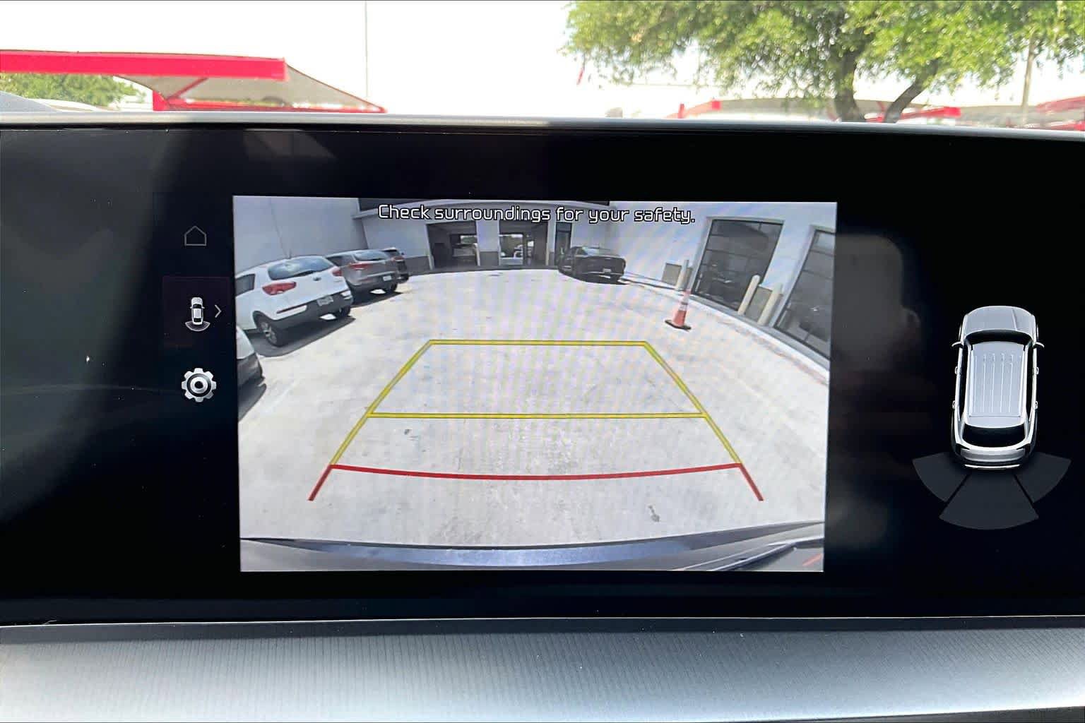 Used 2025 Kia Telluride S FWD image 28