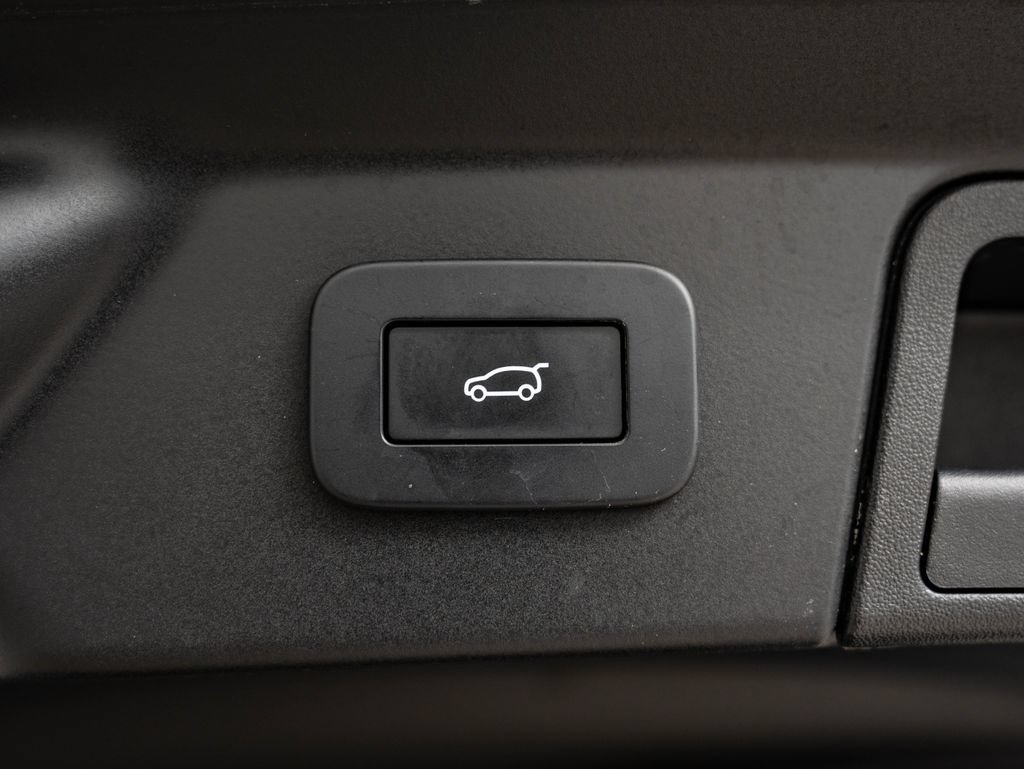 Used 2024 Land Rover Range Rover Velar Dynamic SE AWD/4WD image 22