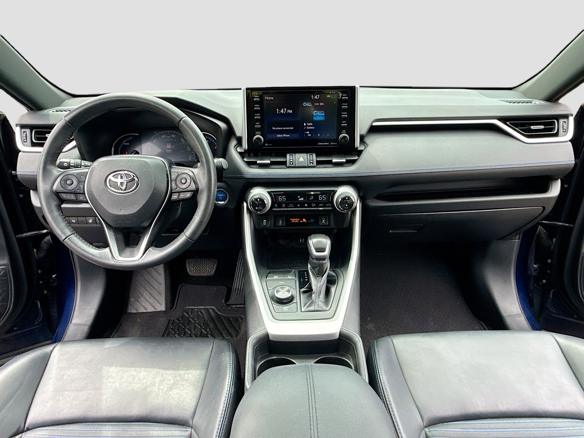 Used 2019 Toyota RAV4 XSE w/ XSE Weather Package AWD/4WD image 3