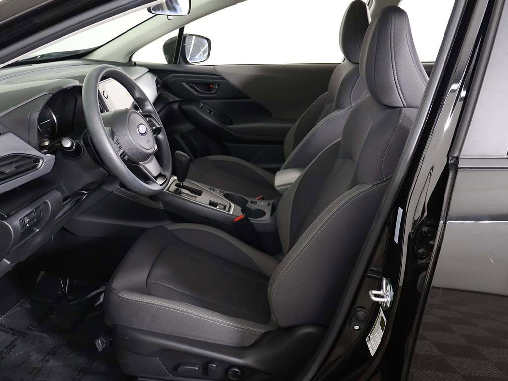 Used 2025 Subaru Crosstrek 2.0i Premium image 31