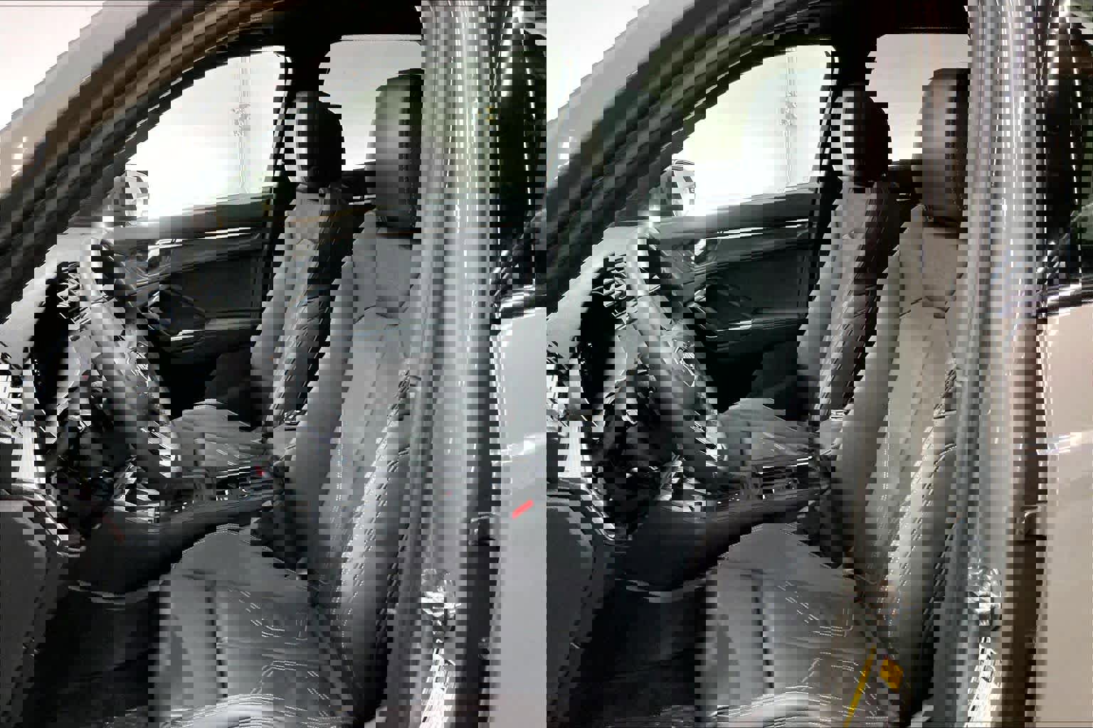 Used 2025 Audi Q3 2.0T Premium w/ Convenience Package image 27