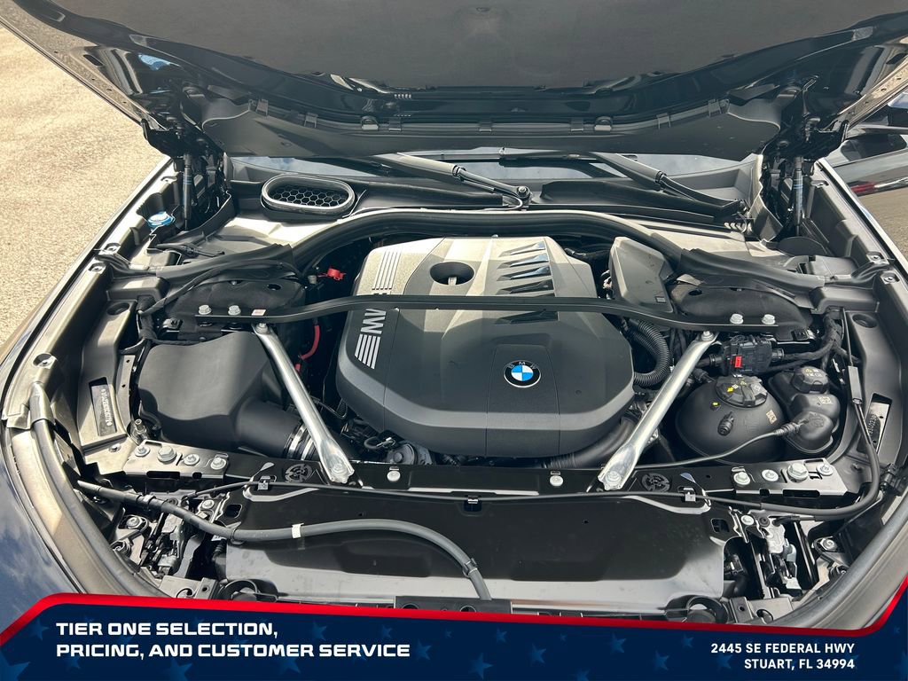 Used 2025 BMW 740i w/ Premium Package RWD image 10
