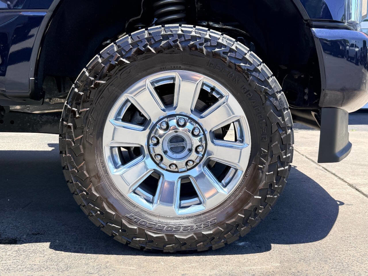 Used 2022 Ford F350 Platinum AWD/4WD image 14