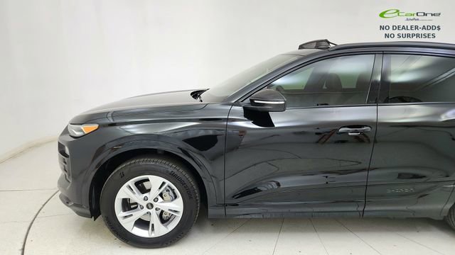 Used 2025 Audi Q6 e-tron Premium w/ Convenience Package RWD image 4