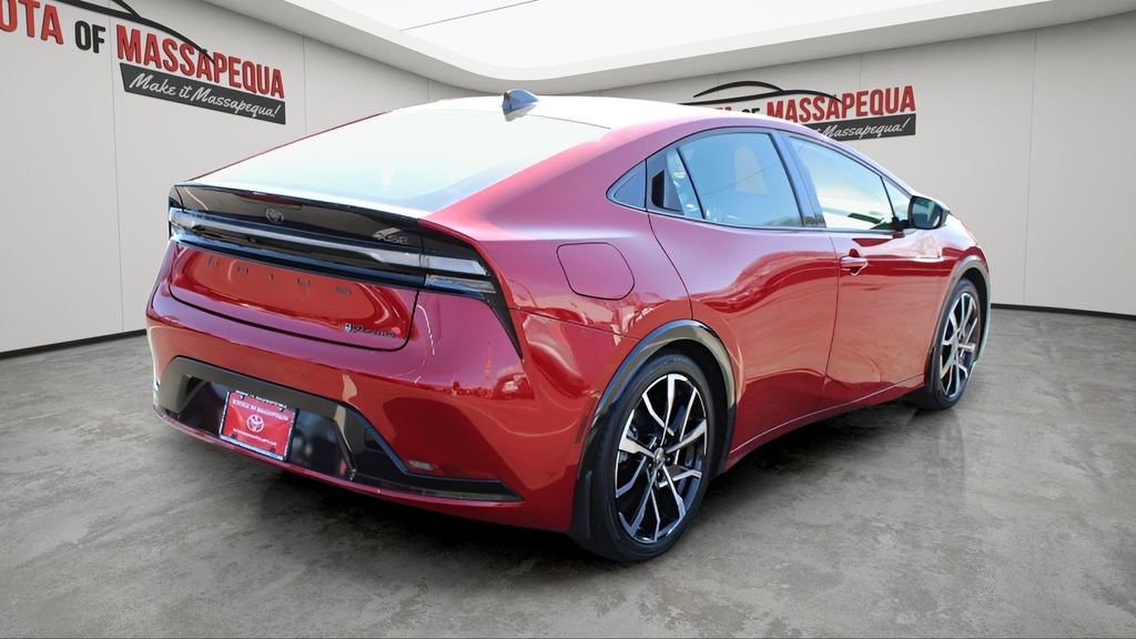 Used 2024 Toyota Prius Prime image 5