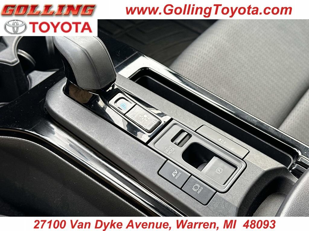 Used 2023 Toyota Prius LE image 32