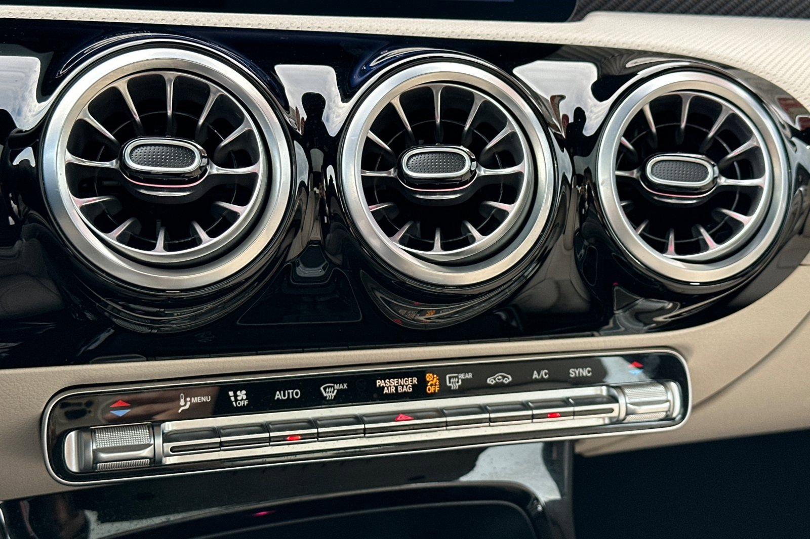 Certified 2025 Mercedes-Benz CLA 250 image 22