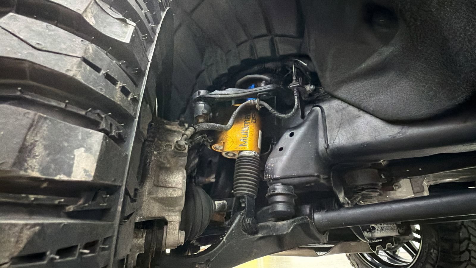 Used 2024 GMC Sierra 2500 AT4X image 16