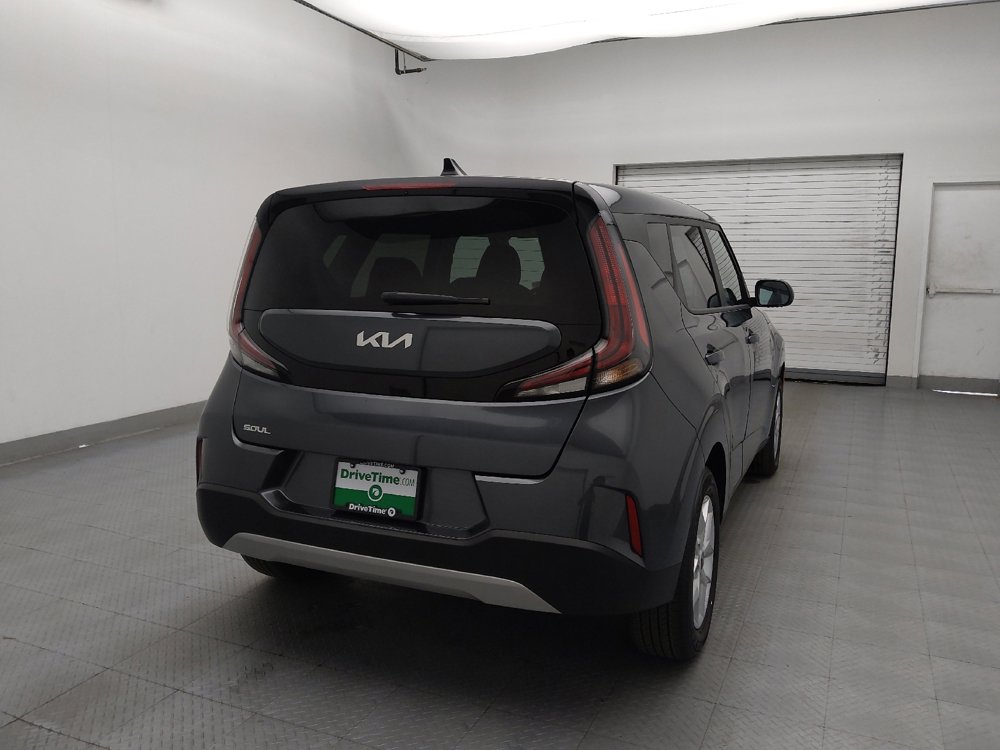 Used 2025 Kia Soul LX w/ LX Technology Package image 7